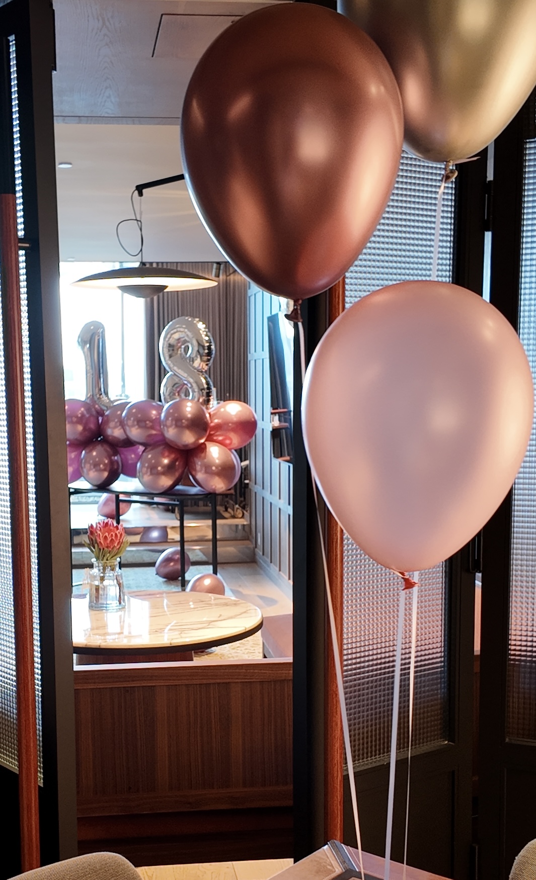 Close detail of Balloonology® balloon styling